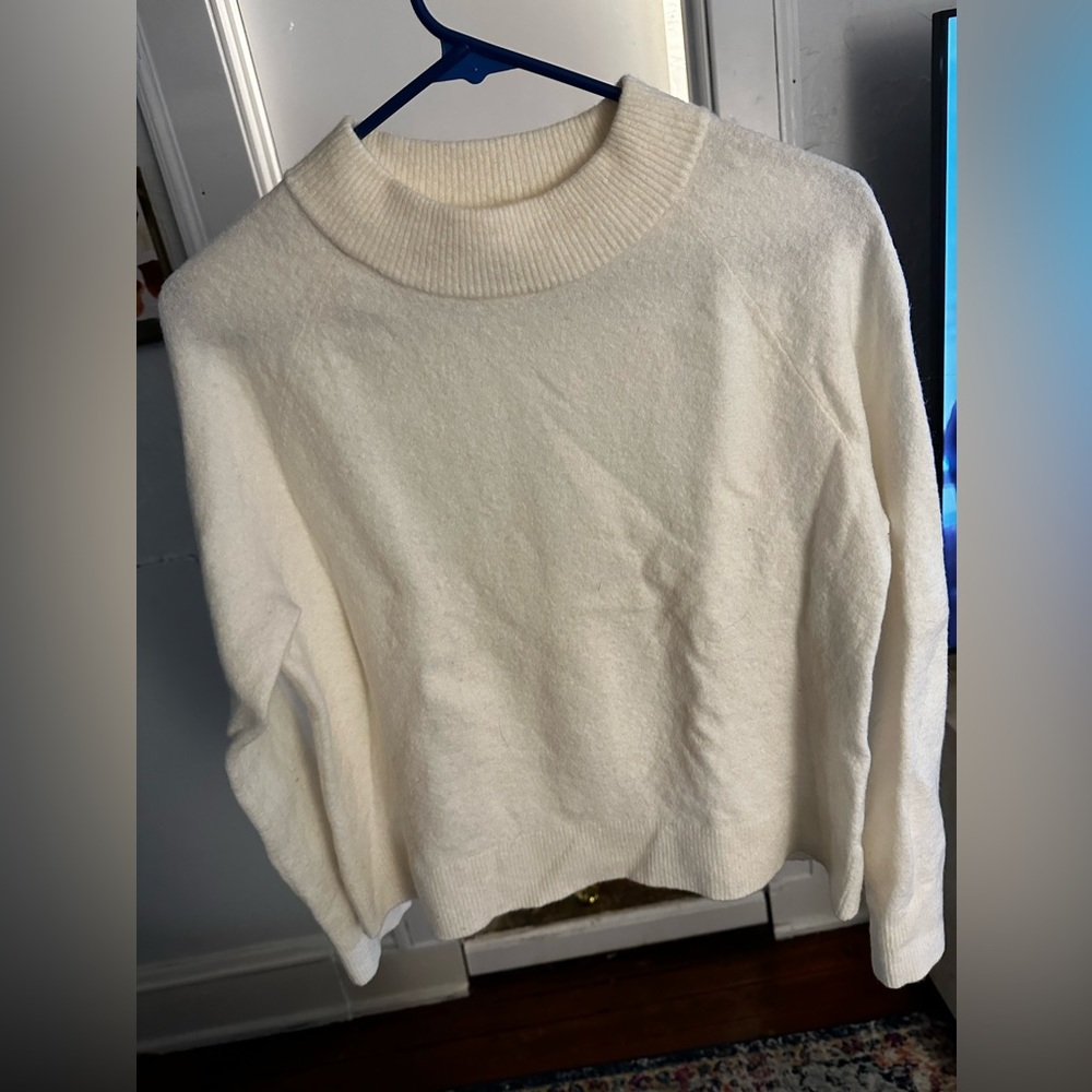 Athleta Long Sleeve Cream Sweater. Size medium